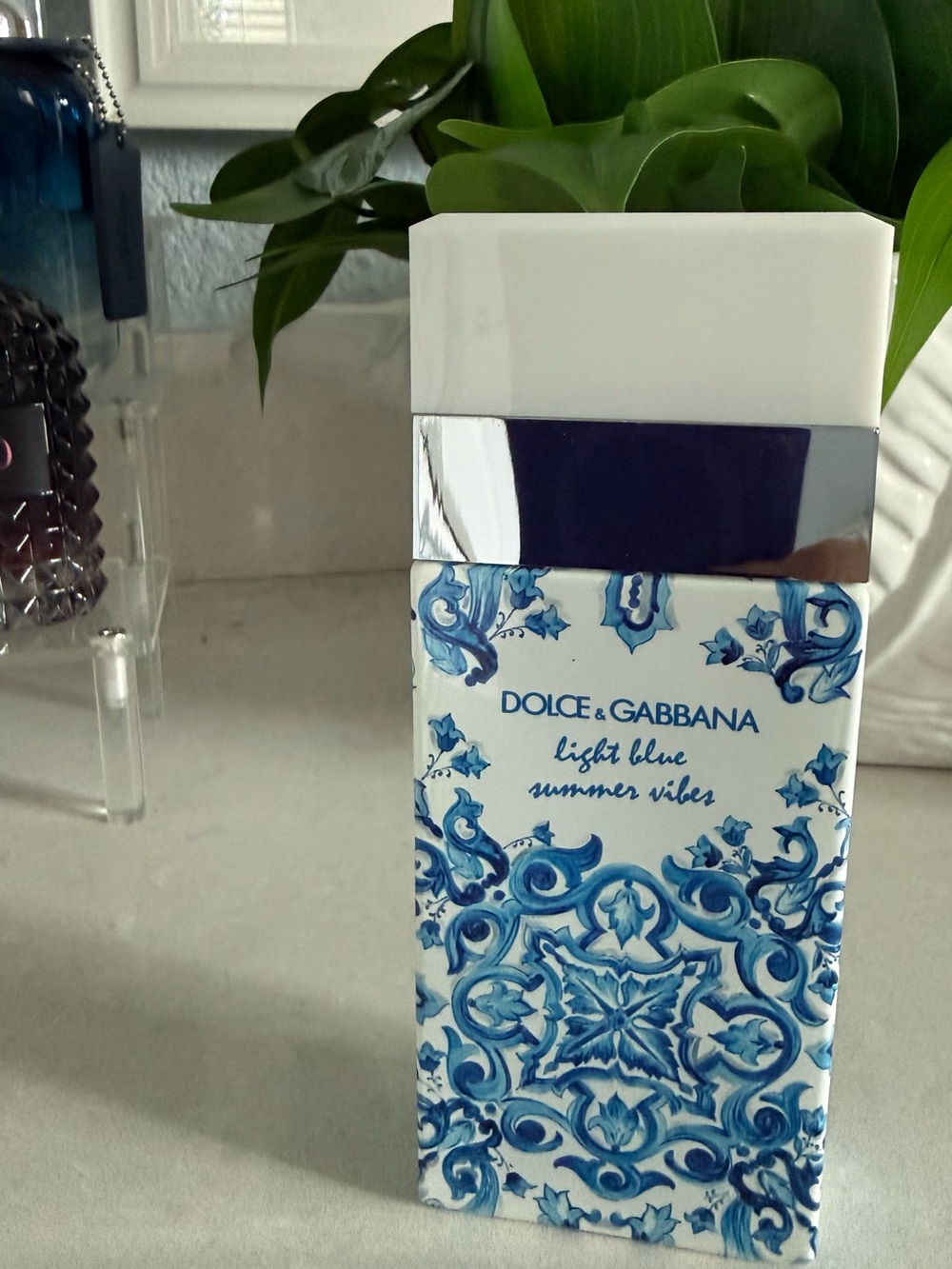 Dolce & Gabbana light blue summer vibes - Picture 2 of 7